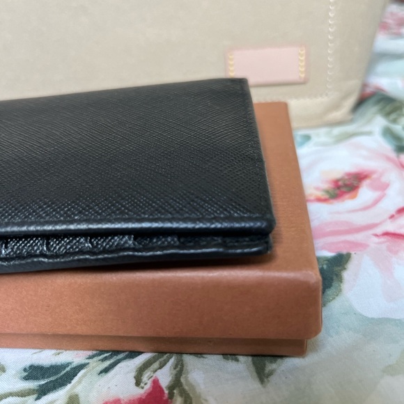 Prada Black Safiano Bifold Long Wallet - Picture 7 of 10